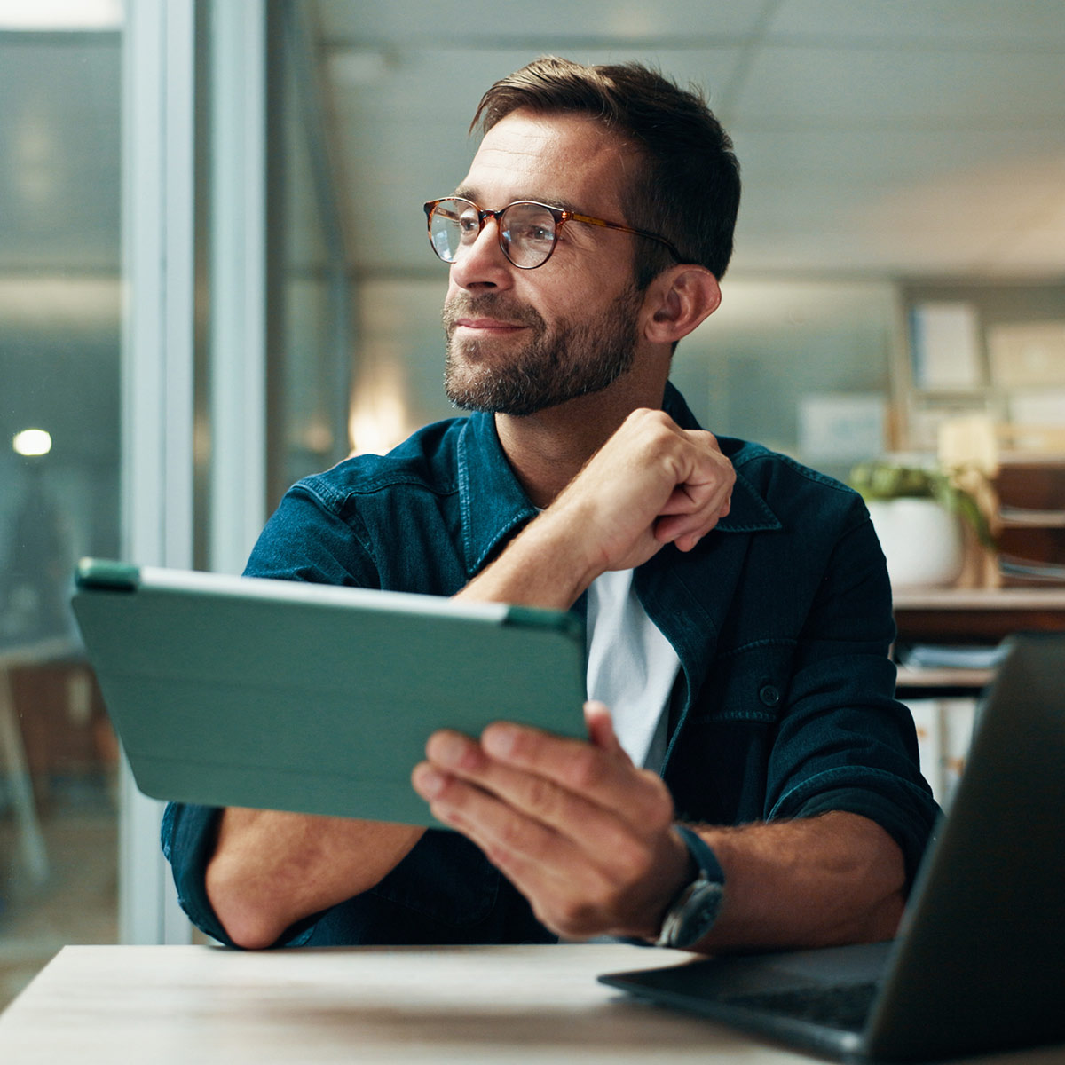 Building Supply Manufacturer considers different digital marketing channels